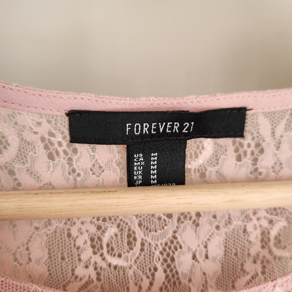 Forever 21 Lace Tank - Picture 5 of 5